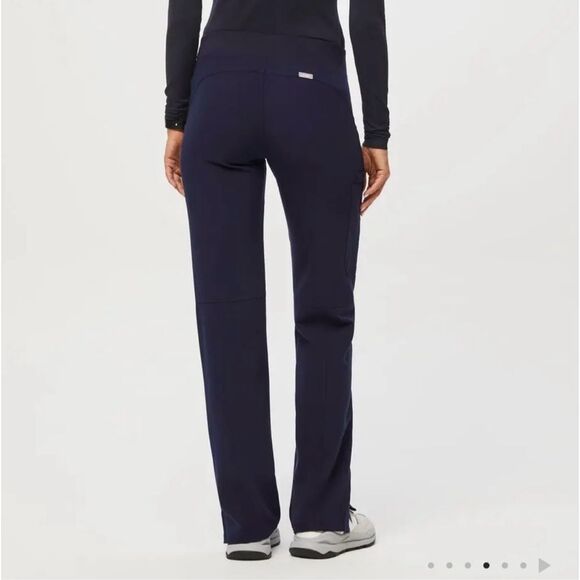 Figs Kade cargo scrub pants size L/T - Picture 2 of 6